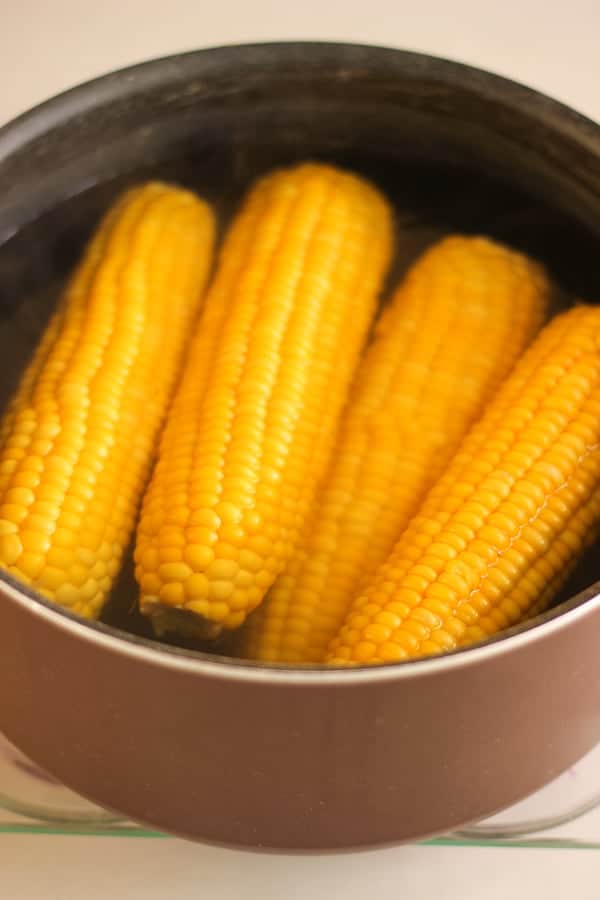 Comment faire cuire des épis de maïs